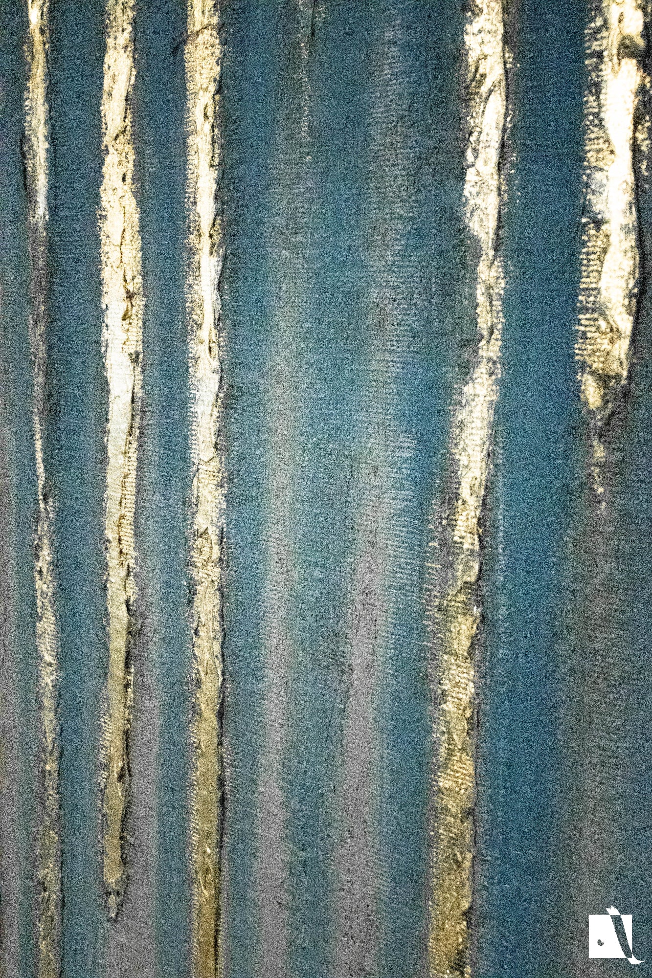 set de picturi decorative cu linii aurii in relief verticale albatru si crem