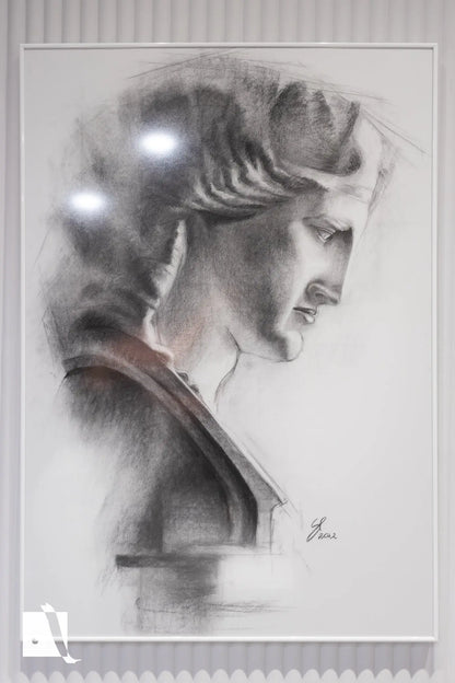 Desen realizat manual in carbune portret ealist dupa personajul mitologic grec Aria