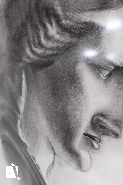 Desen realizat manual in carbune portret ealist dupa personajul mitologic grec Aria