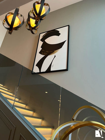 Pictura mare decorativa abstracta minimalista alb negru si auriu pe casa scarii idei de amenajare