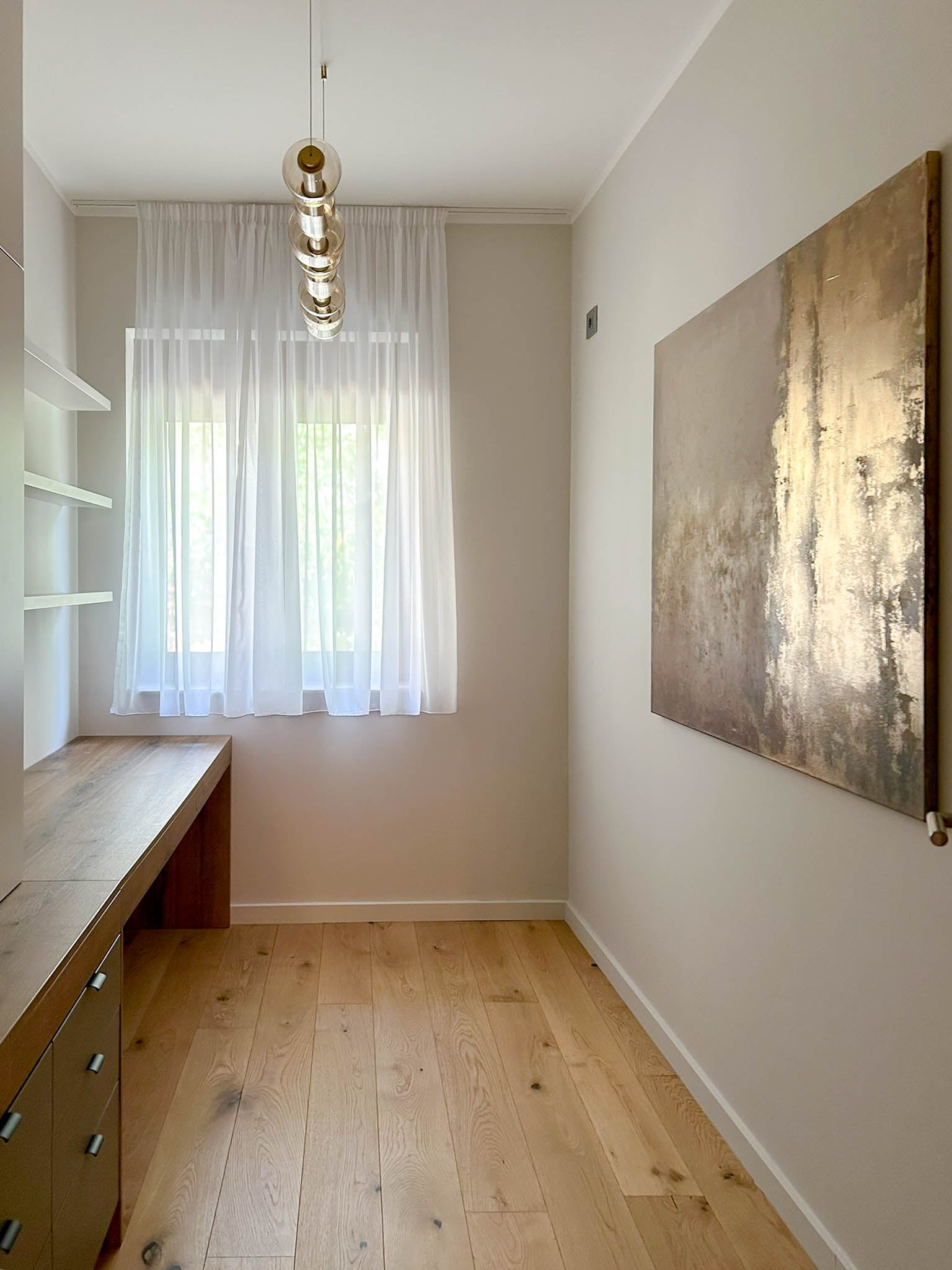 Pictura decorativa abstracta minimalista cu culori calde: metalic auriu, portocaliu si bej