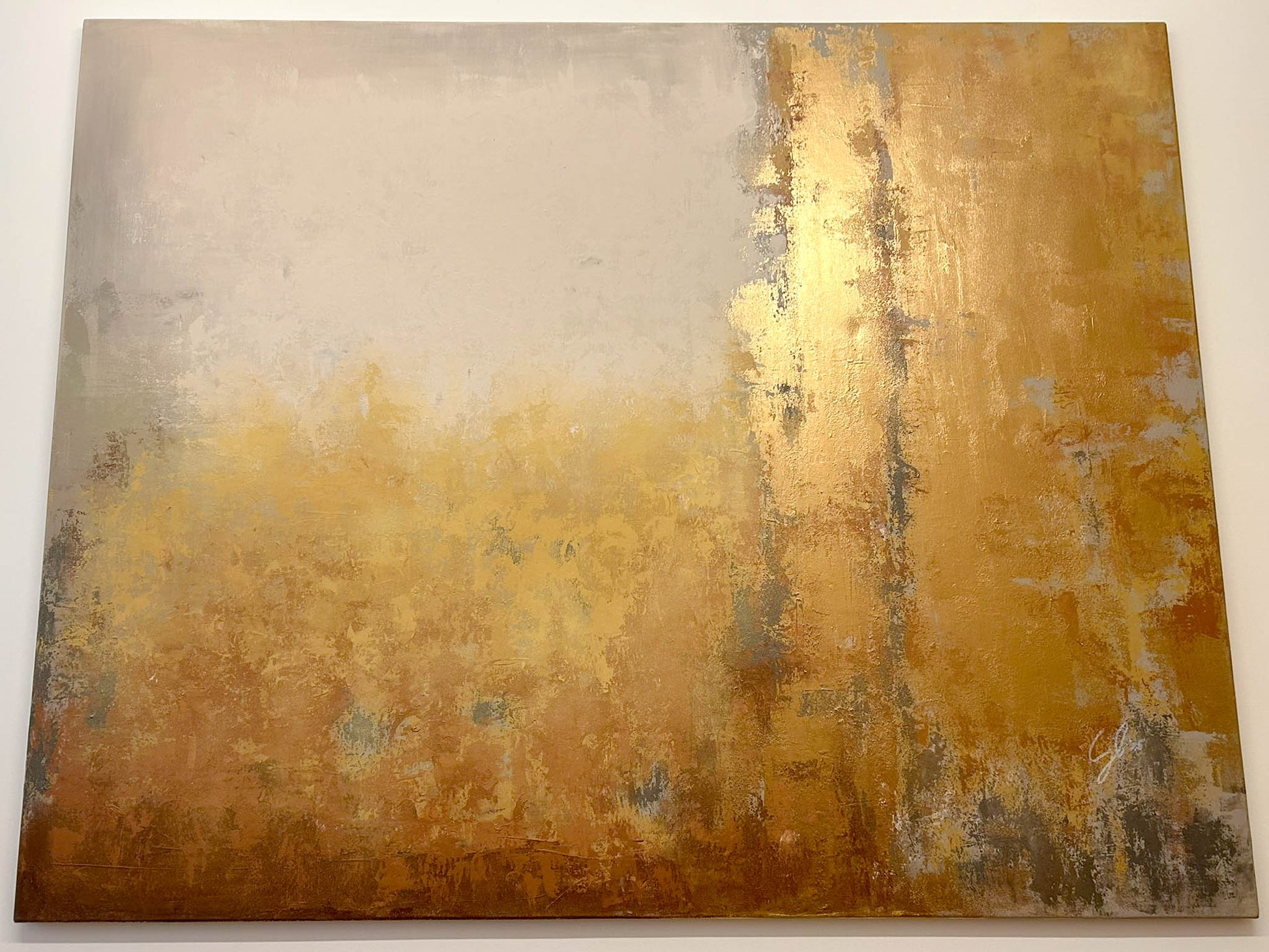 Pictura decorativa abstracta minimalista cu culori calde: metalic auriu, portocaliu si bej