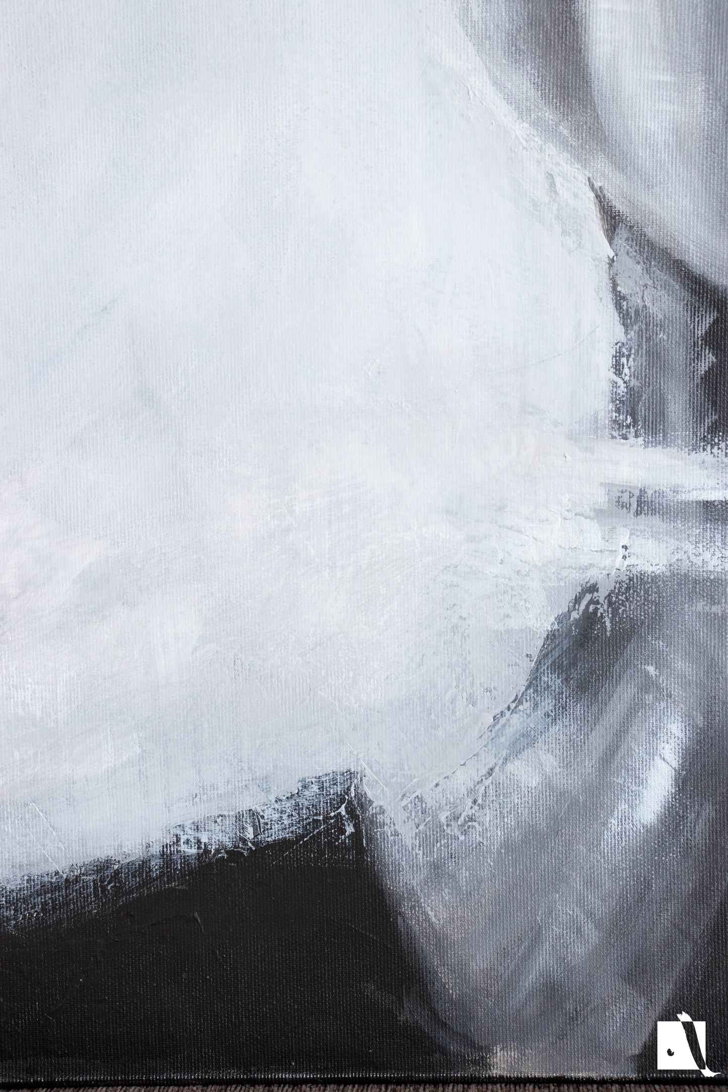 Pictura decorativa figurativa in acrilic, politista cu tigara alb negru