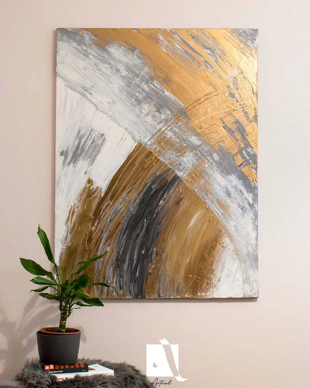Pictura decorativa realizata manual reliefata cu alb si gri si insertii aurii